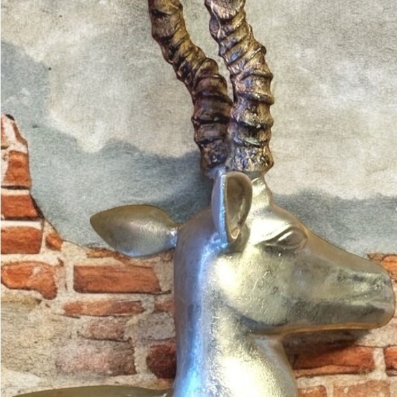 Cast Aluminumum Gazelle Bust - Picture 4 of 9